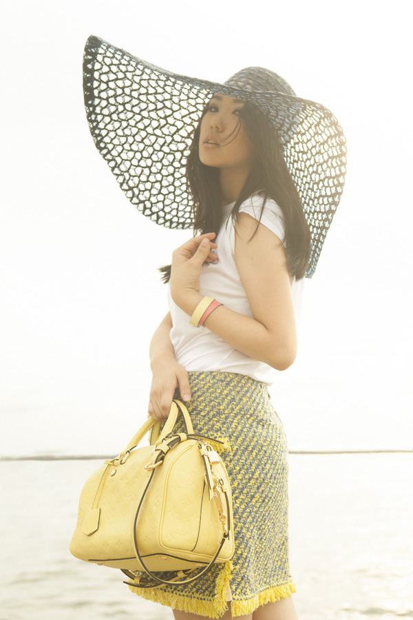 1-yellowLV